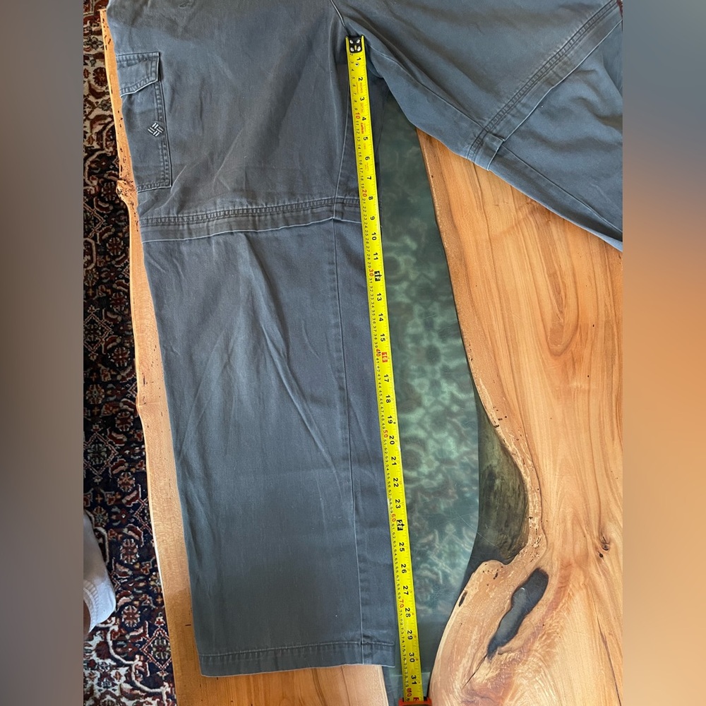 Vintage Columbia Convertible Men's Dark Olive Cargo Pants - Picture 4 of 6